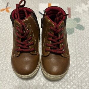 Crown Vintage Brown Boots